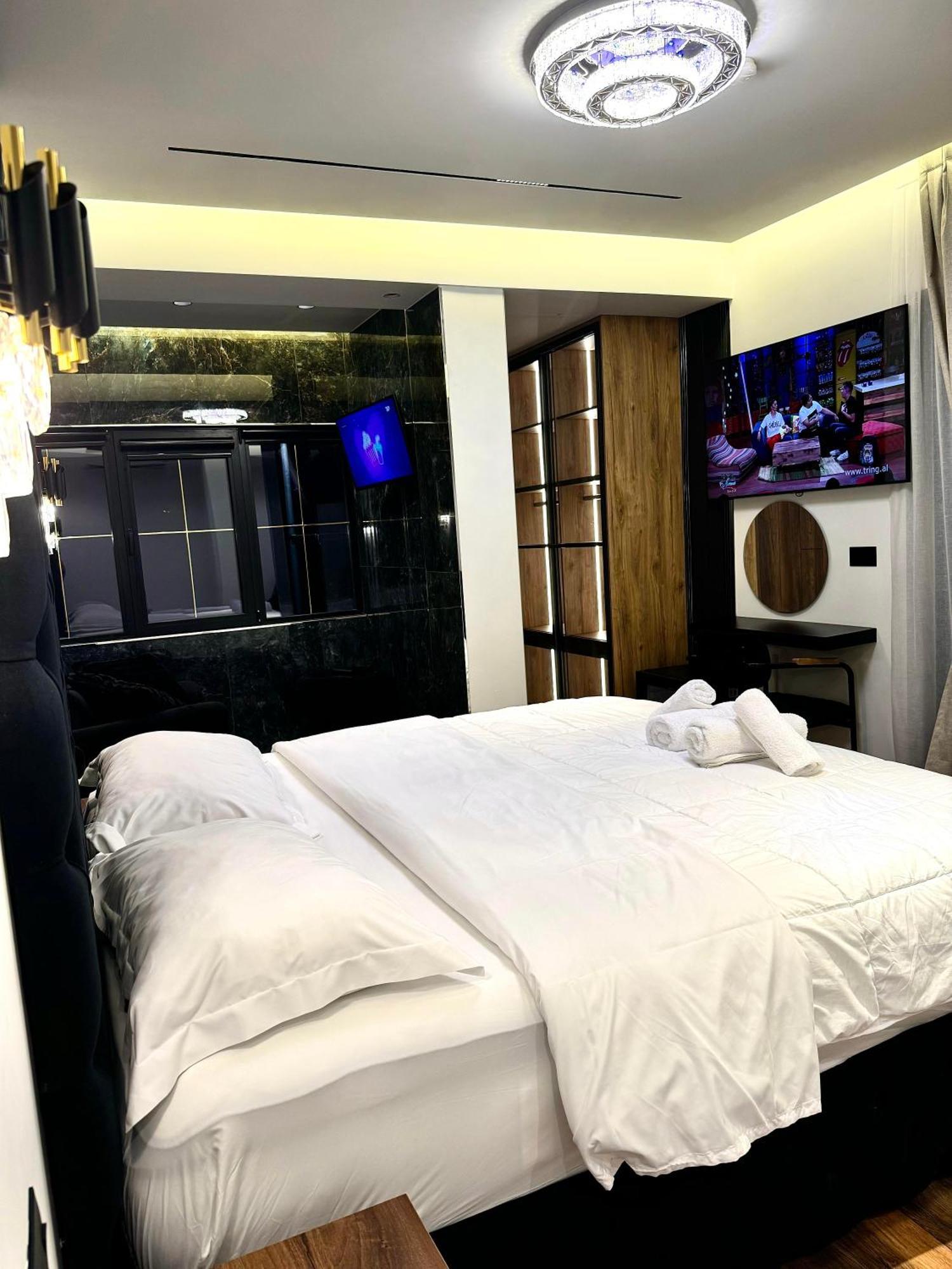 Boutique Hotel Empire Of Martin Gjirokastër 외부 사진