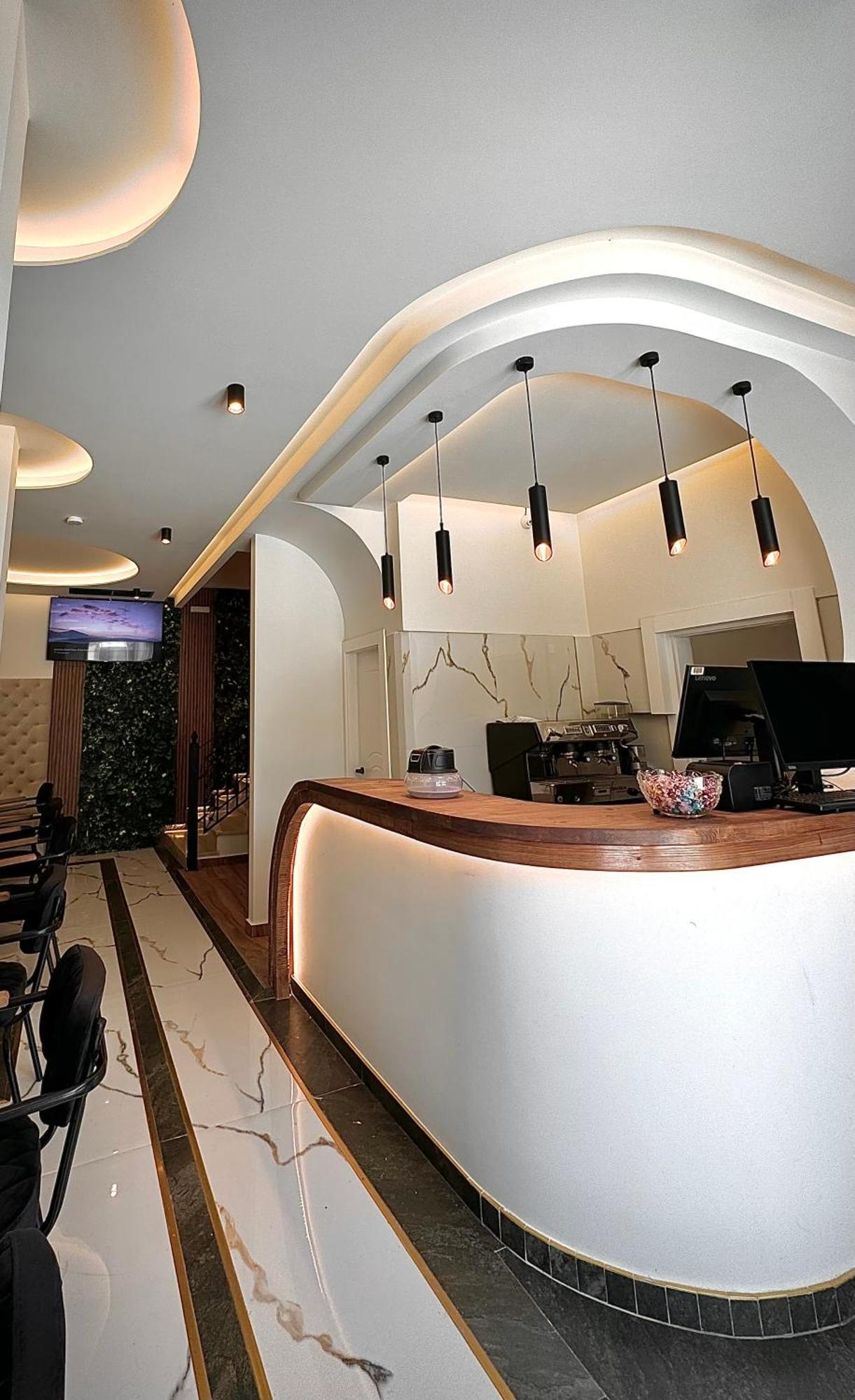 Boutique Hotel Empire Of Martin Gjirokastër 외부 사진