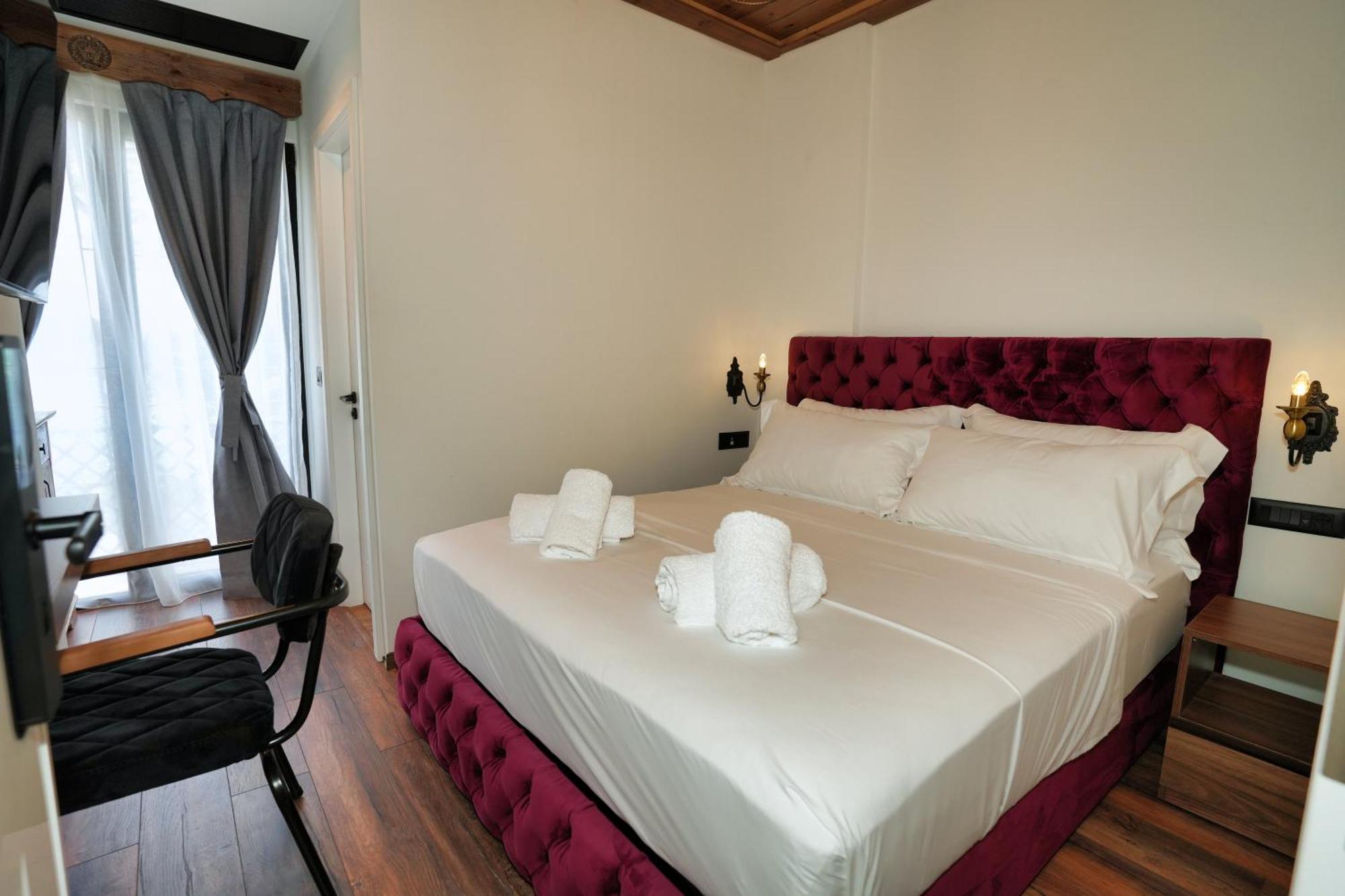 Boutique Hotel Empire Of Martin Gjirokastër 외부 사진