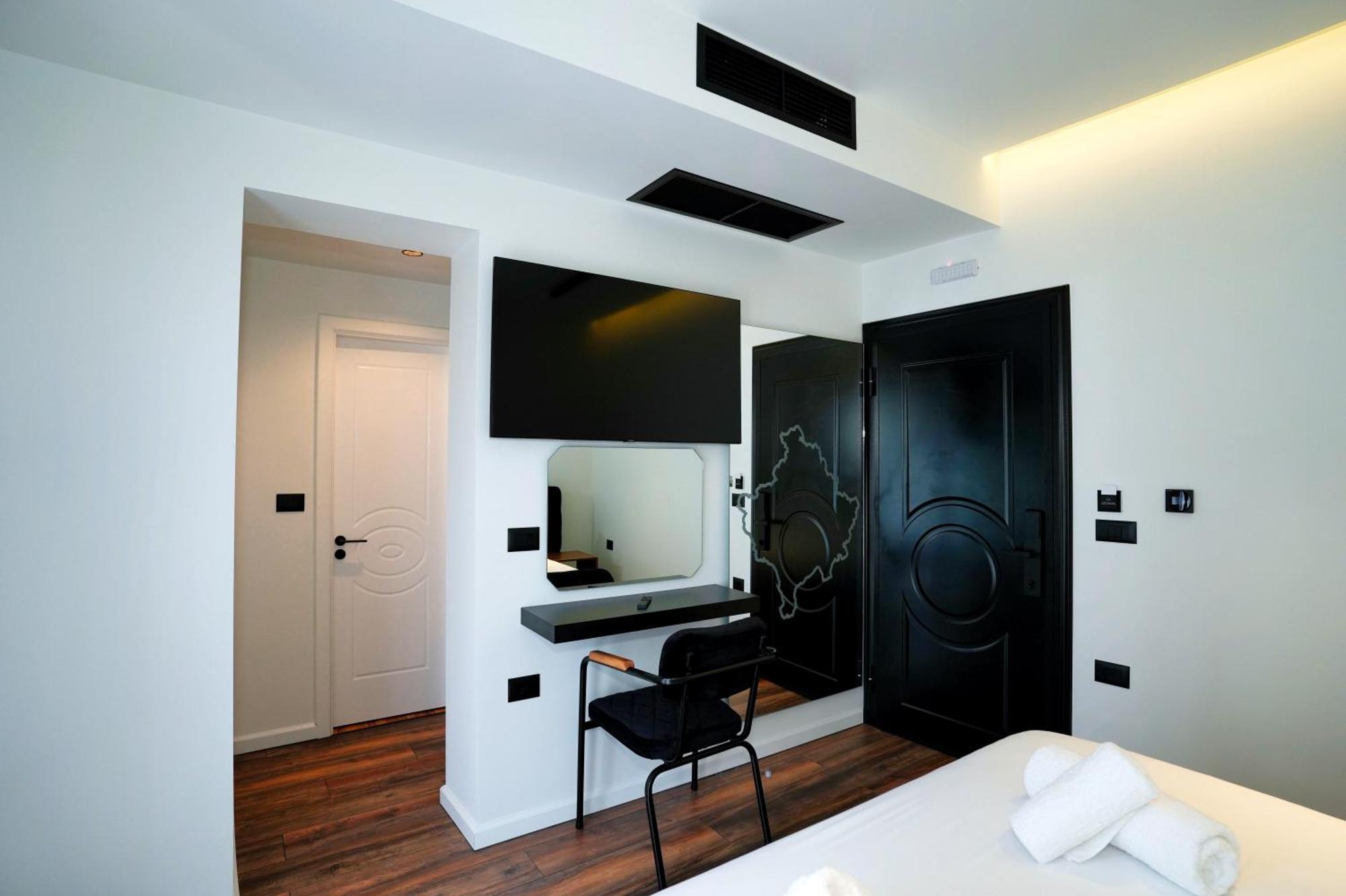 Boutique Hotel Empire Of Martin Gjirokastër 외부 사진