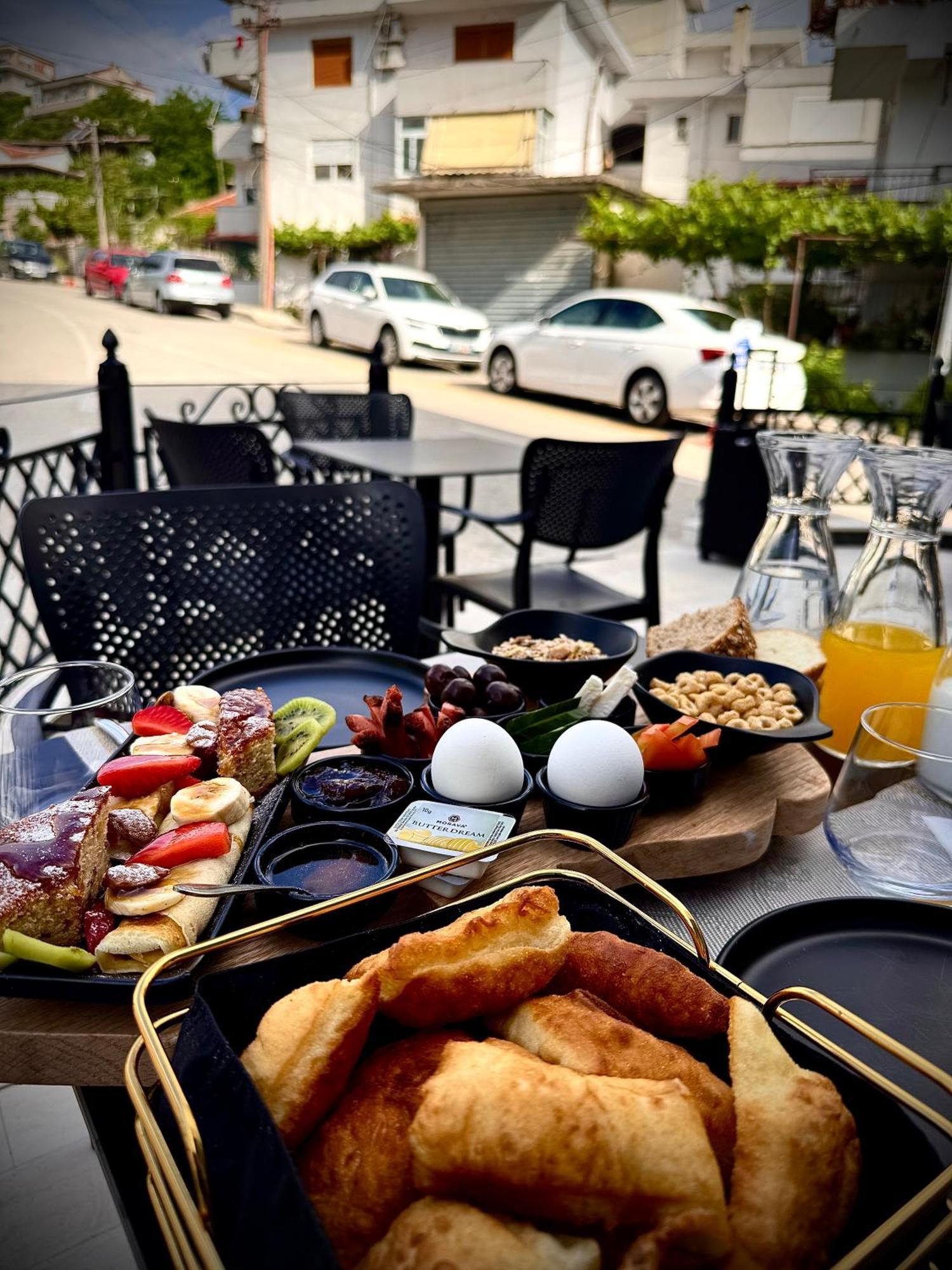 Boutique Hotel Empire Of Martin Gjirokastër 외부 사진
